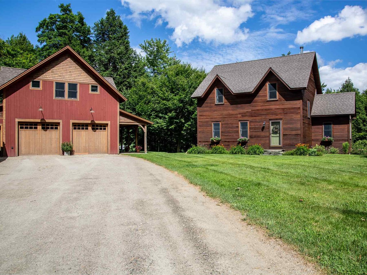 111 Pine Tree Lane Fayston, Vermont Sold in 2020