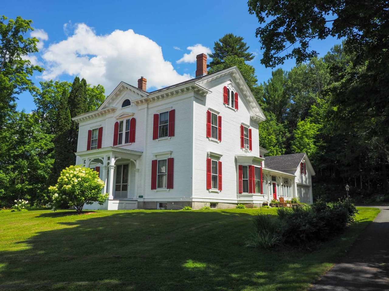 6076 Memorial Drive Lyndon, Vermont Sold in 2020