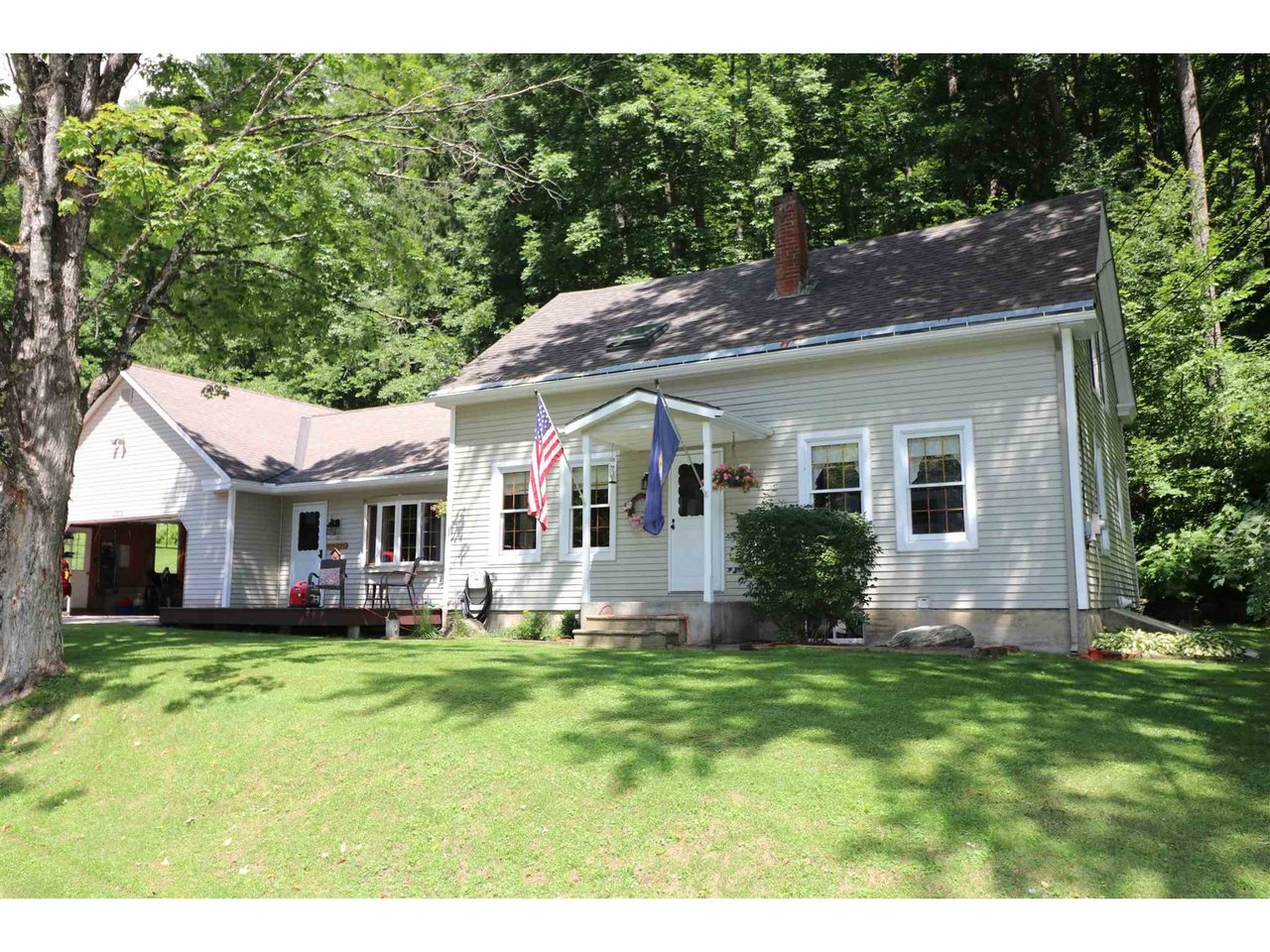 1376 North Fayston Road Fayston, Vermont Sold in 2020