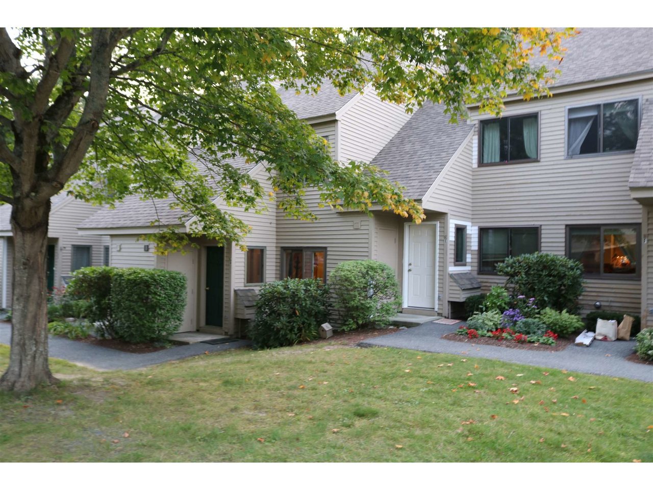 247 Woodhaven Drive, Unit 6D Hartford, Vermont Sold in 2020