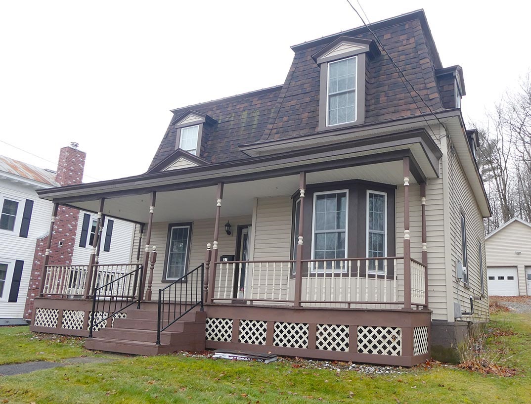 27 School Street Richford, Vermont Sold in 2021