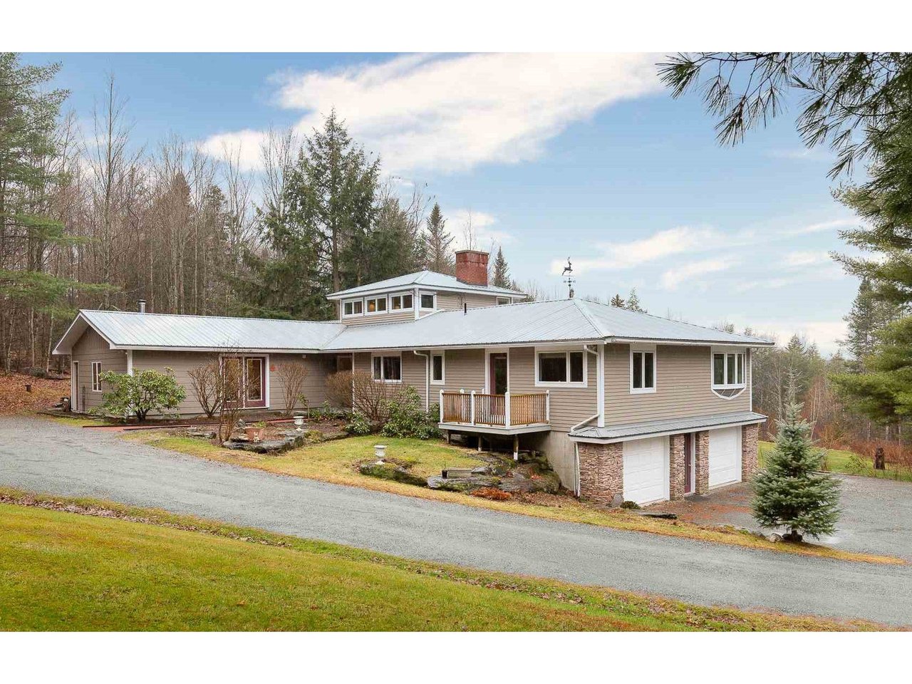 334 Lang Farm Road Stowe, Vermont Sold in 2021