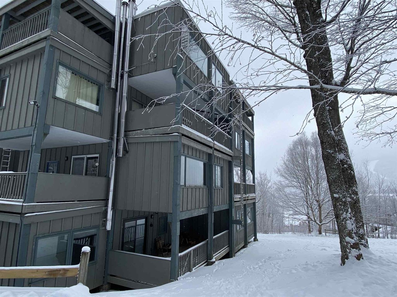 25 Trailside Drive, Unit 36 Warren, Vermont Sold in 2021