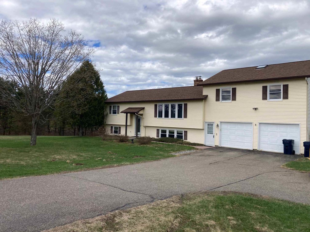 557 East Road Milton, Vermont Sold in 2021 Coldwell Banker Hickok