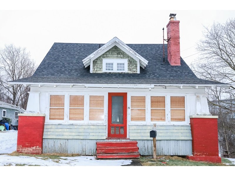 19 Main Street Vergennes, Vermont Sold in 2021