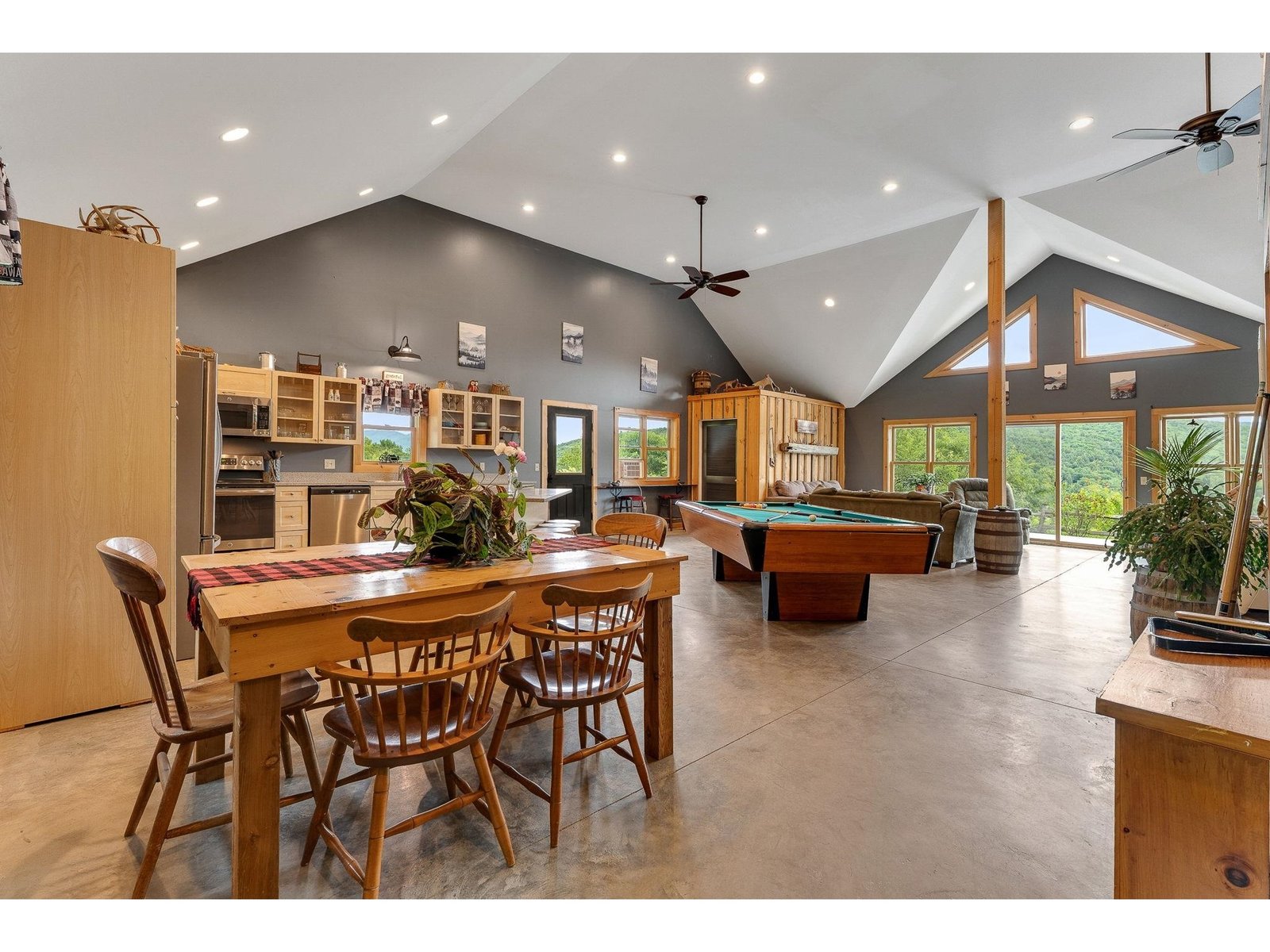 485 Smith Road