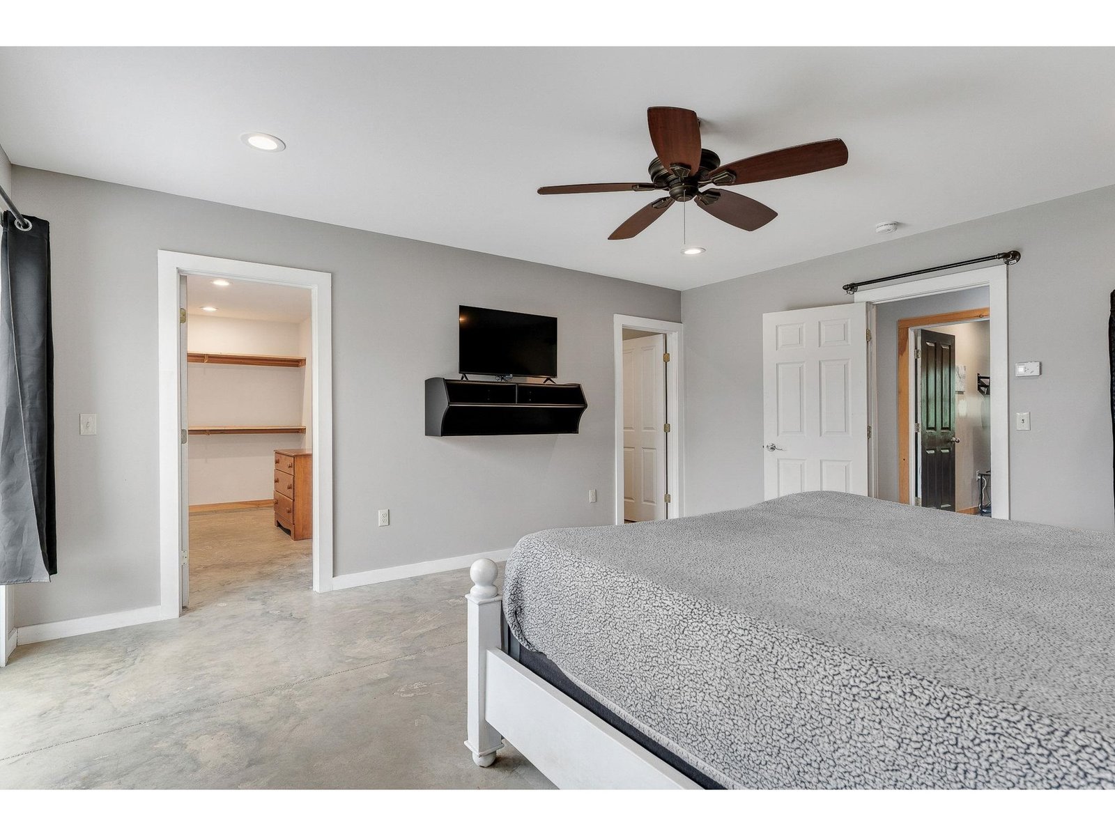 485 Smith Road