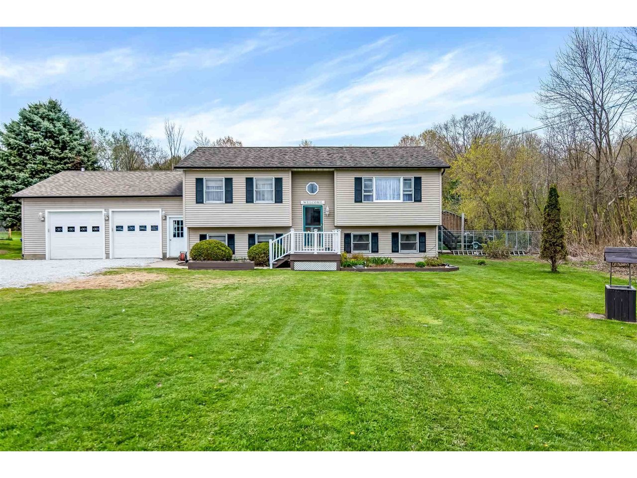 281 St. Albans Road Swanton, Vermont Sold in 2021