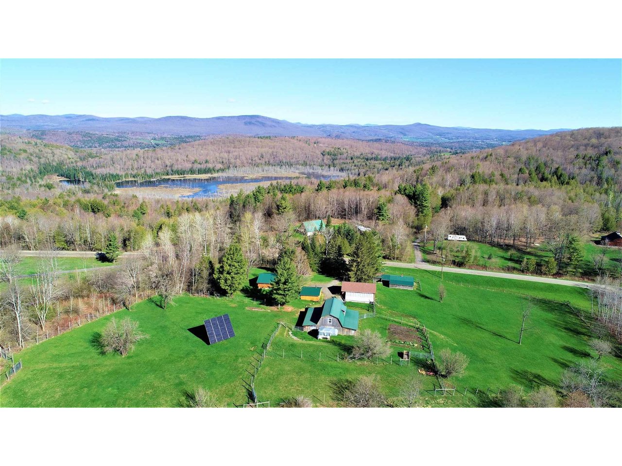 613 S. Albany Road Albany, Vermont