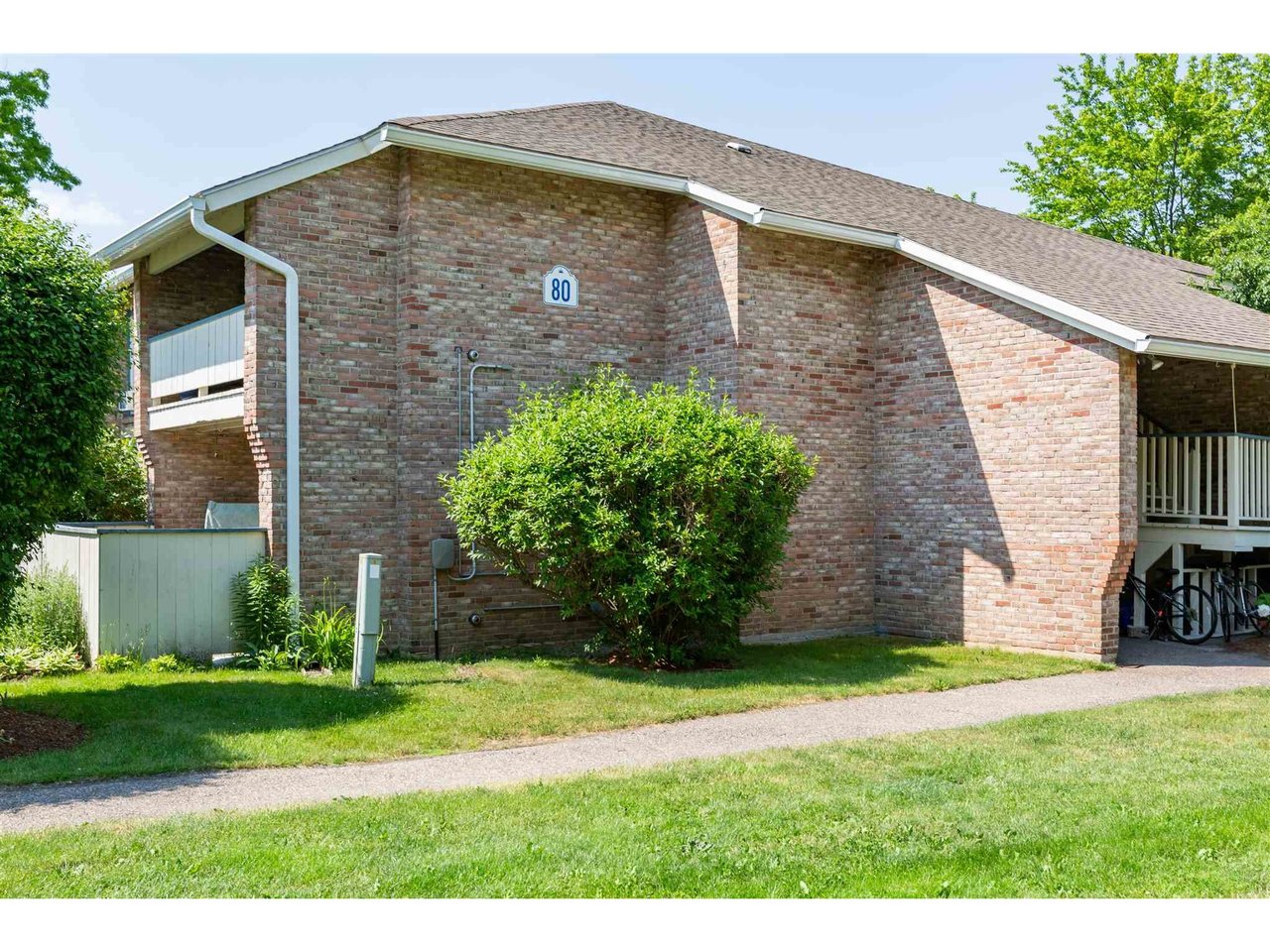 80 Ledgewood Circle, Unit 202 Burlington, Vermont Sold in 2021