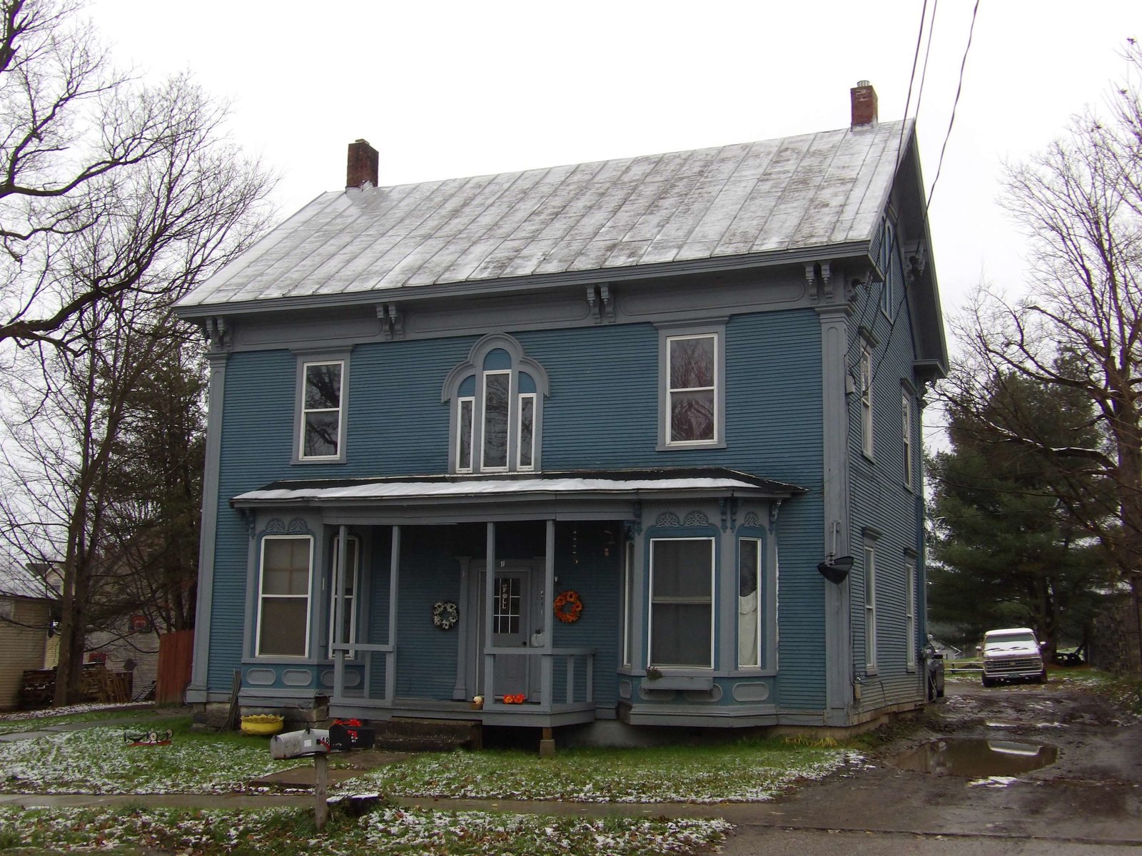 487 Main Street