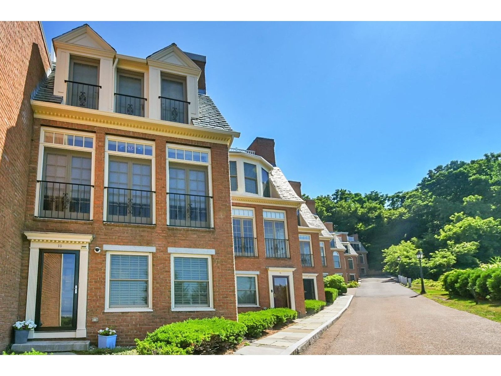 Sold property in Burlington Sold property in Burlington