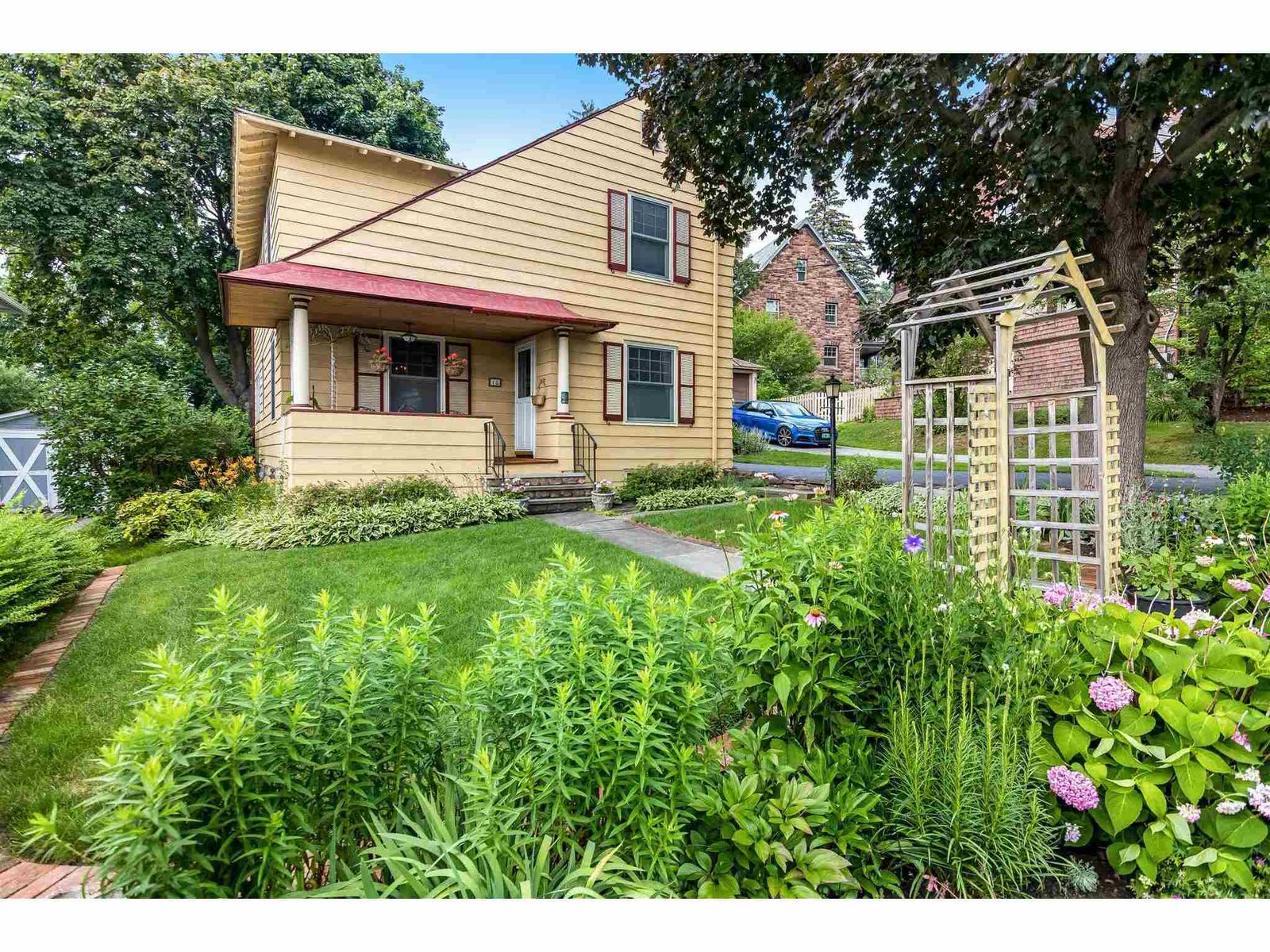 Sold property in Burlington Sold property in Burlington