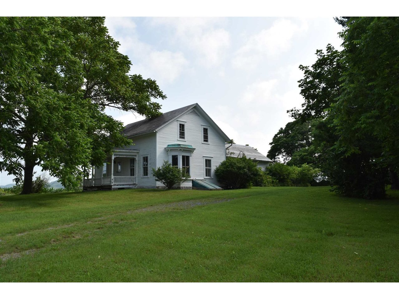 772 North Street New Haven, Vermont Sold in 2021