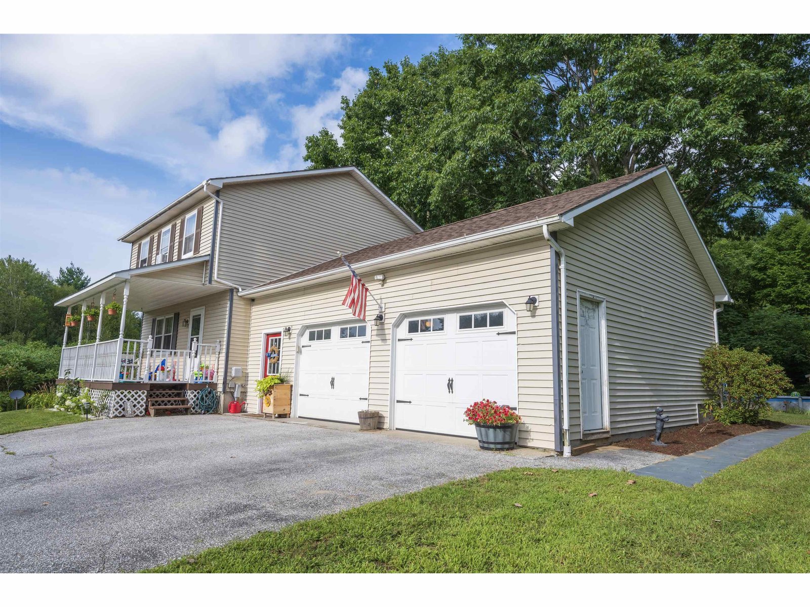 Sold property in Highgate Center Sold property in Highgate Center