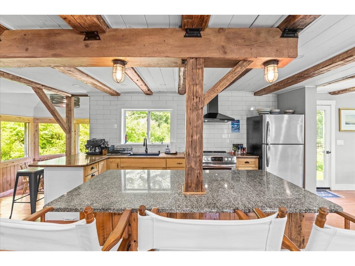 488 Beach Road