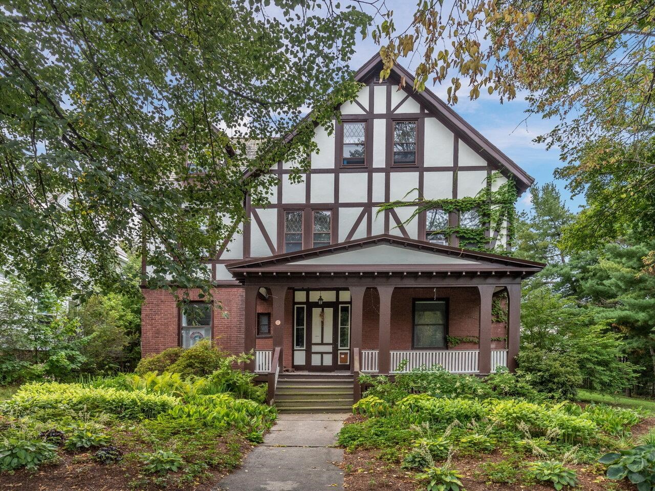 Sold property in Burlington Sold property in Burlington