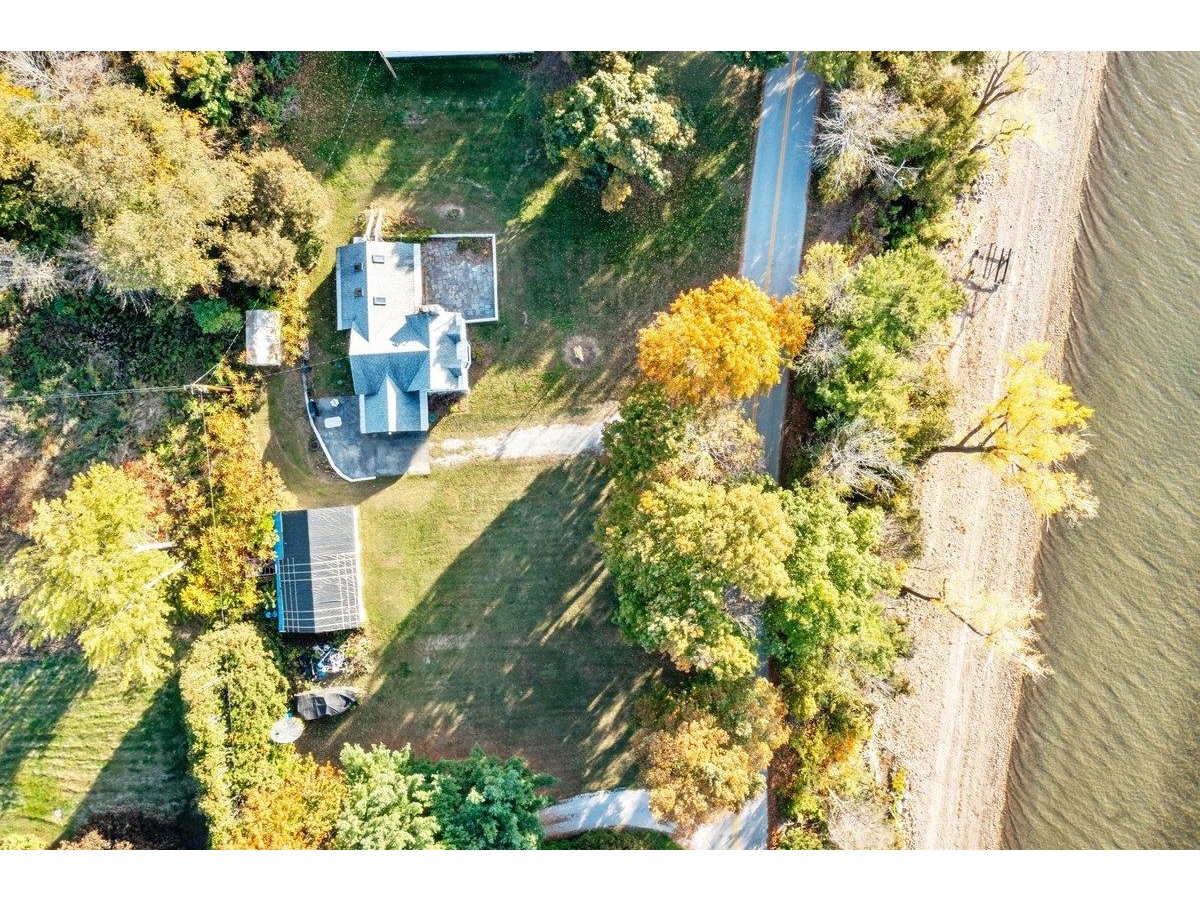 489 West Shore Road