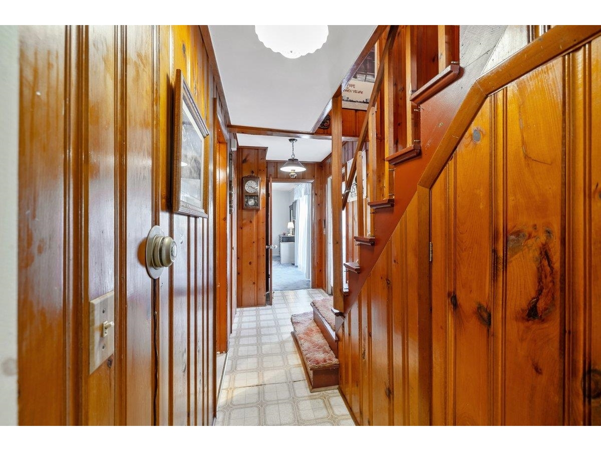 489 West Shore Road