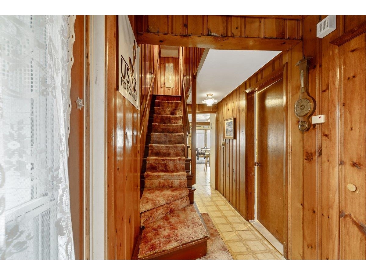 489 West Shore Road