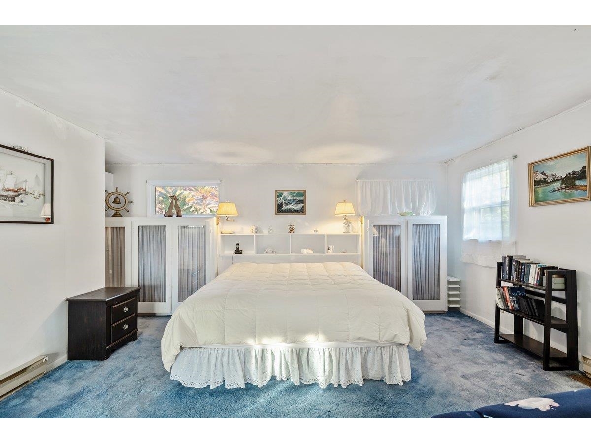 489 West Shore Road