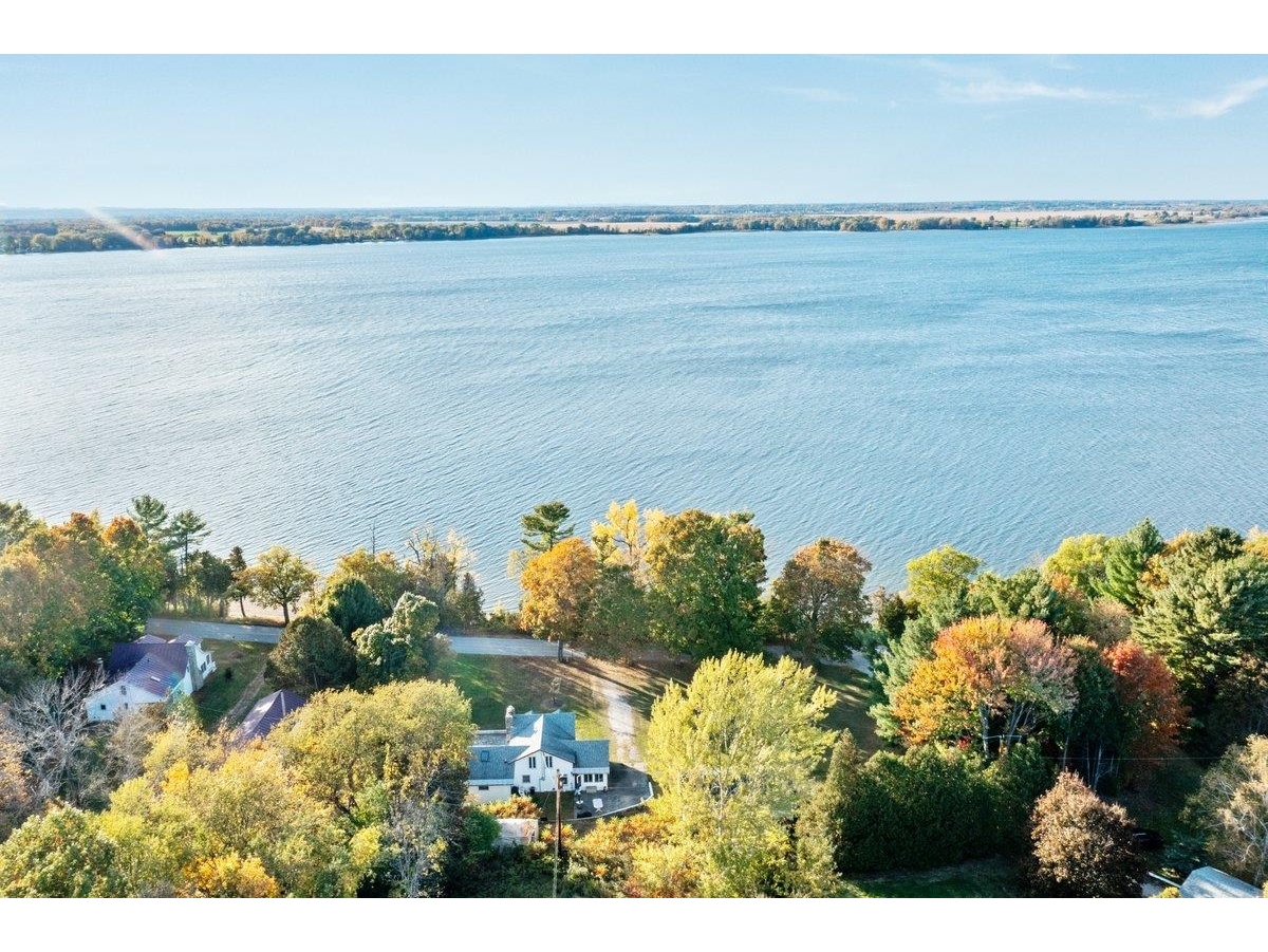489 West Shore Road