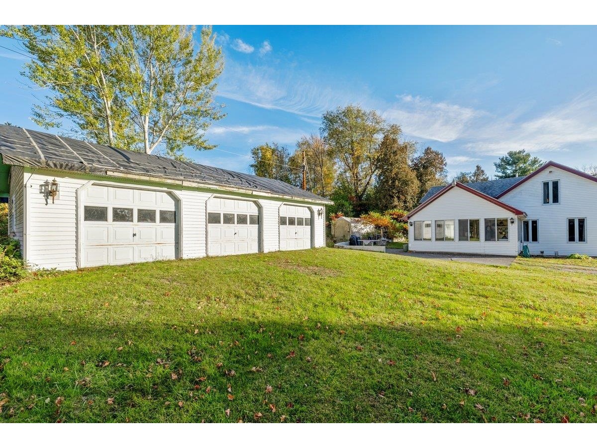 489 West Shore Road