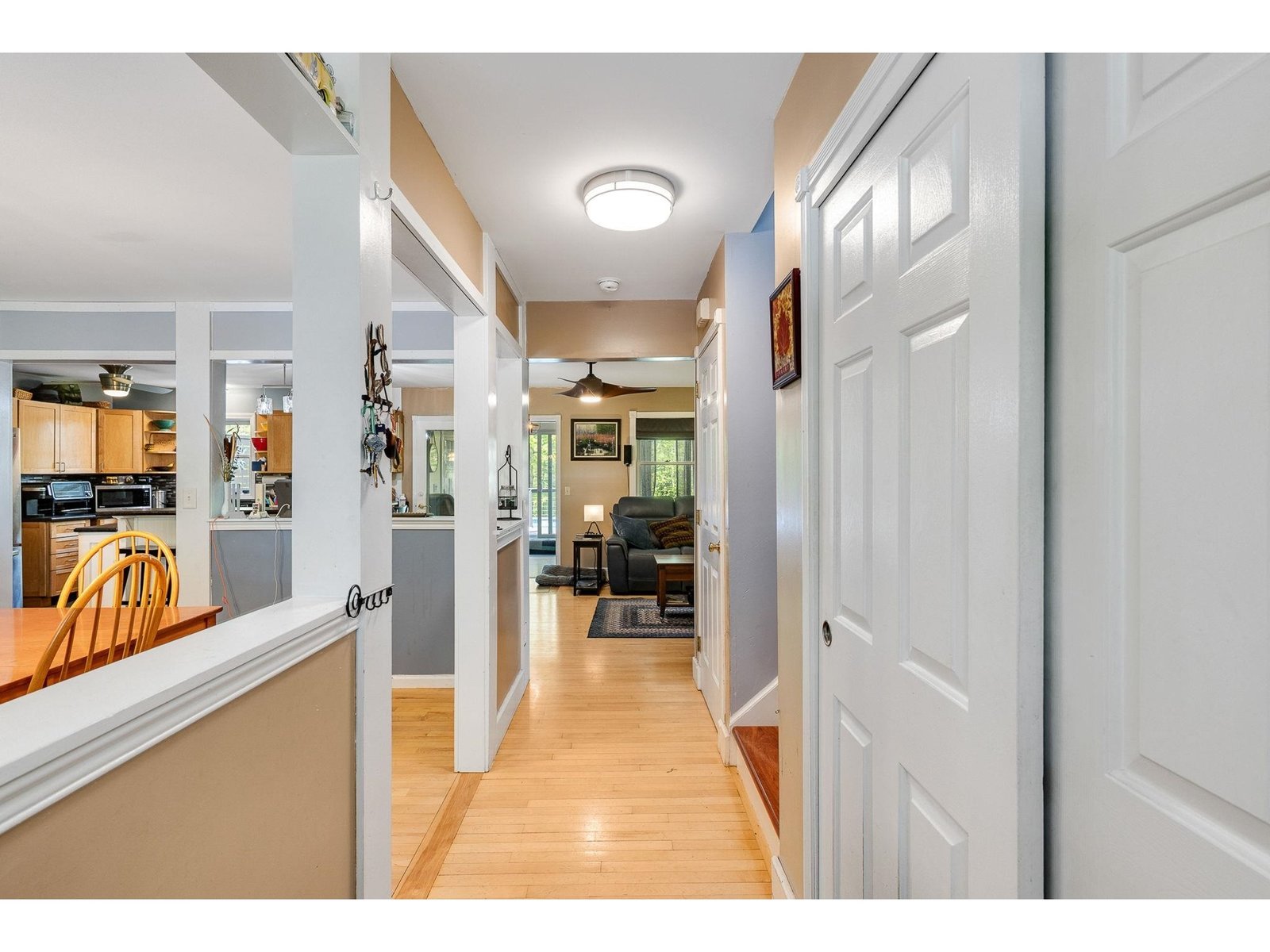 49 Edgewater Terrace