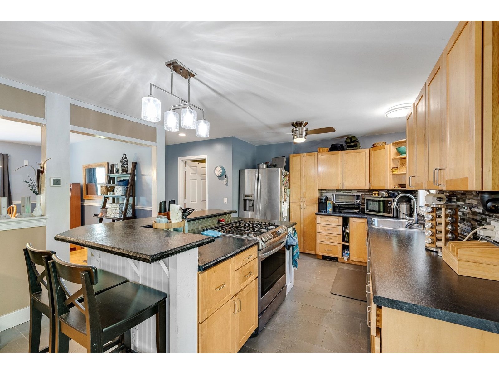 49 Edgewater Terrace