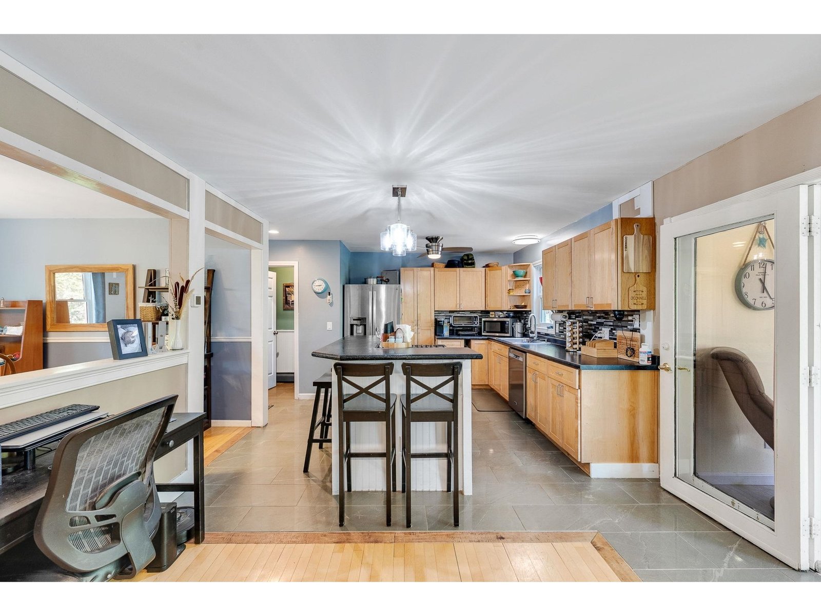 49 Edgewater Terrace