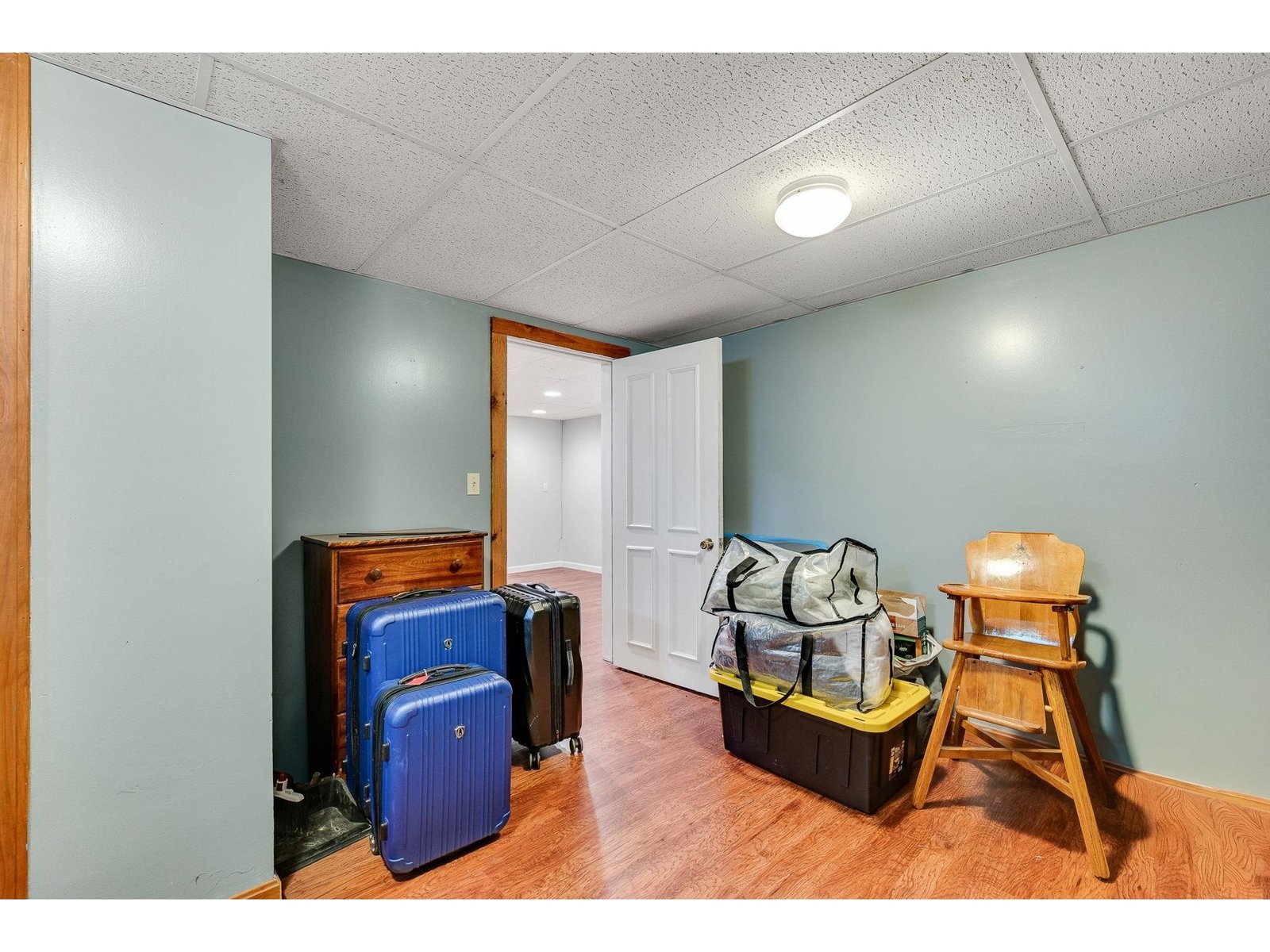 49 Edgewater Terrace