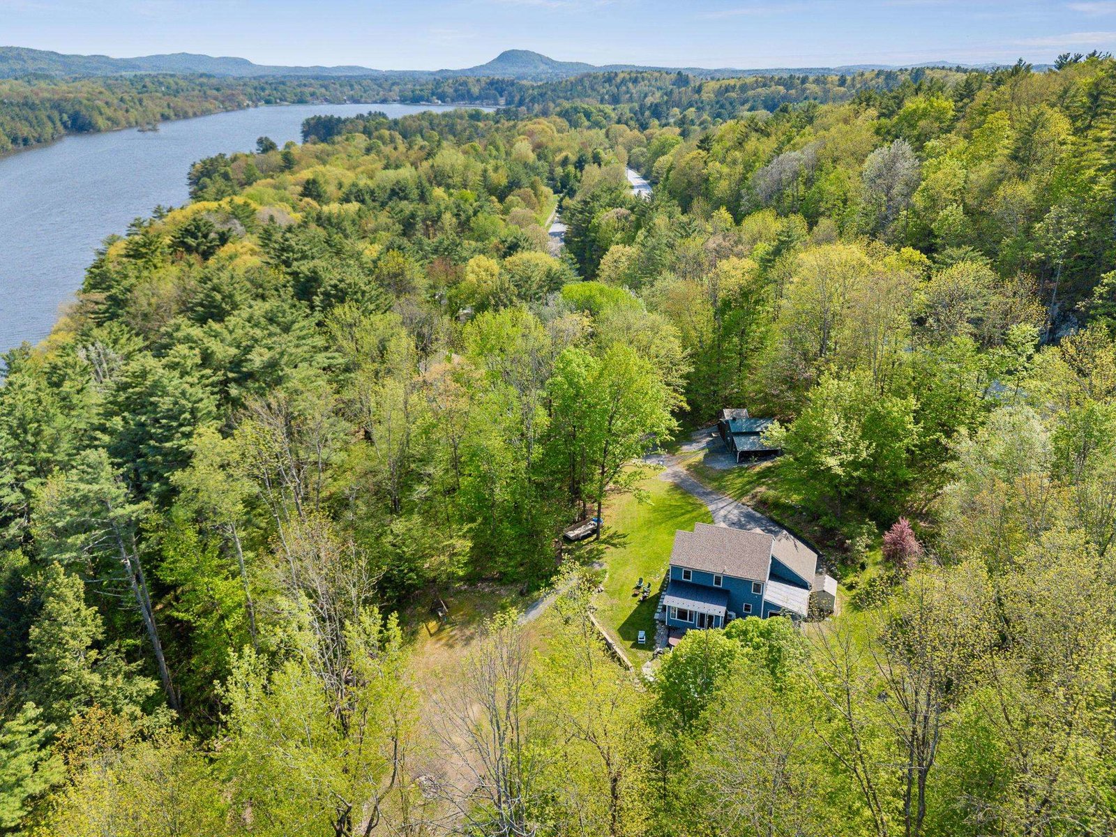 49 Edgewater Terrace