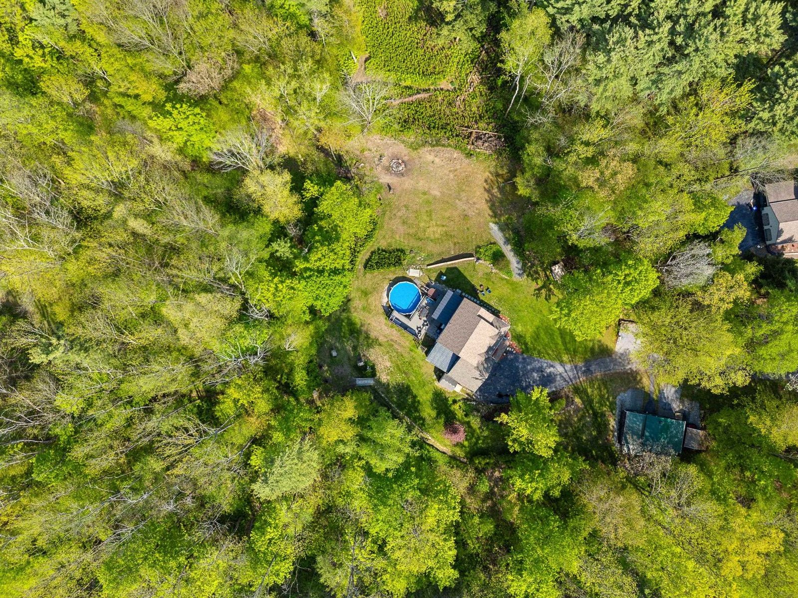 49 Edgewater Terrace