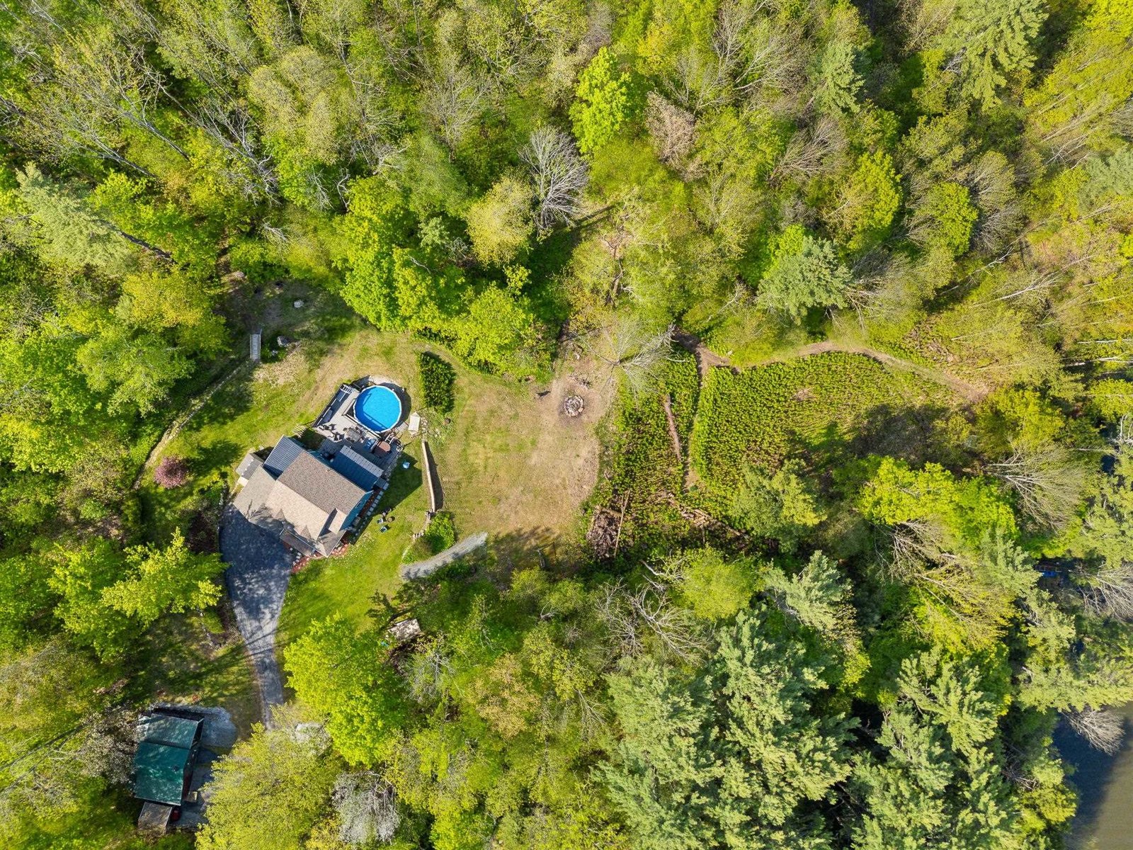 49 Edgewater Terrace