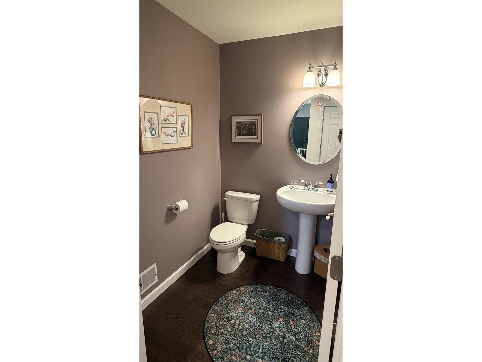 Powder room