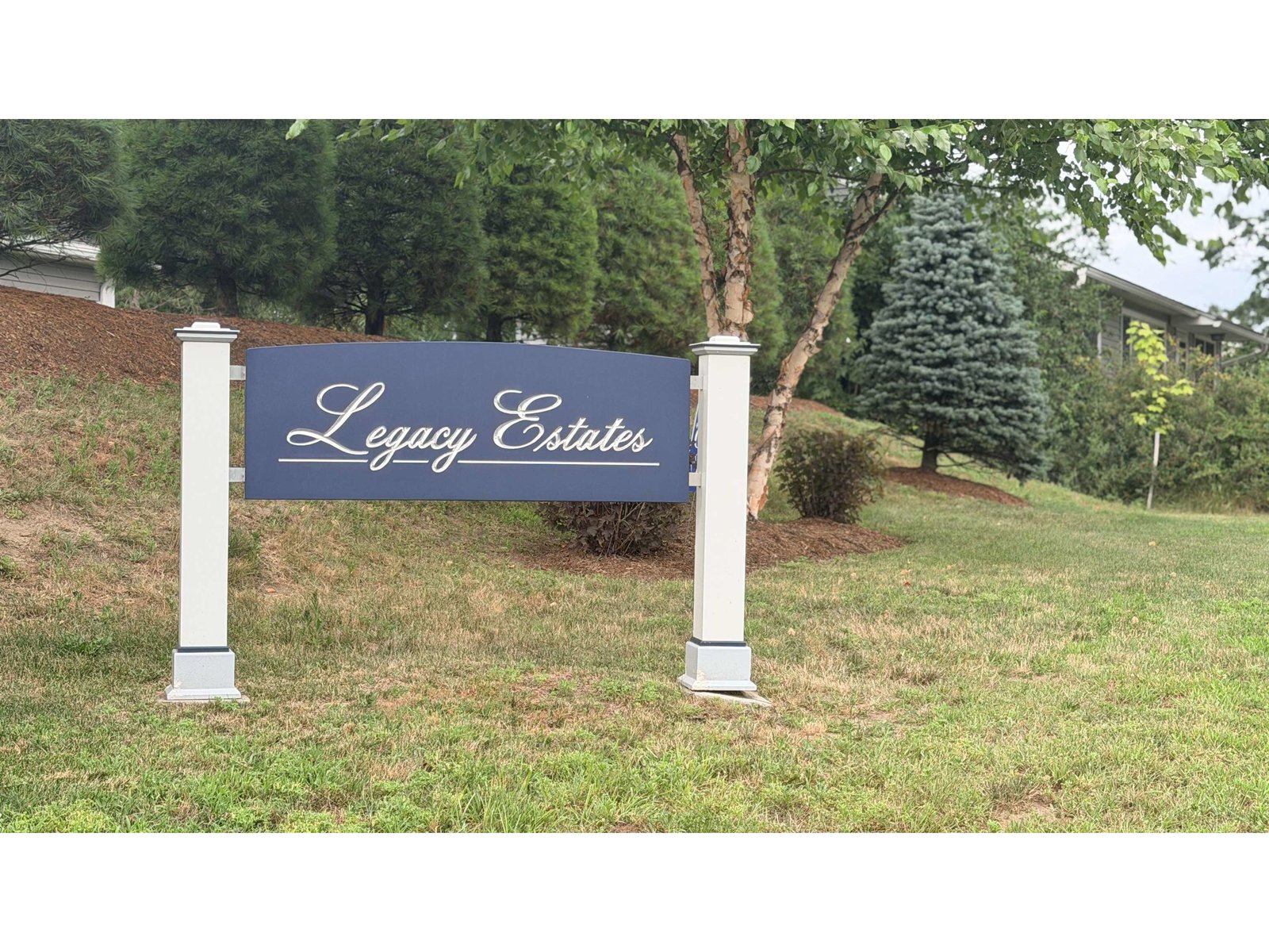 Legacy Estates sign