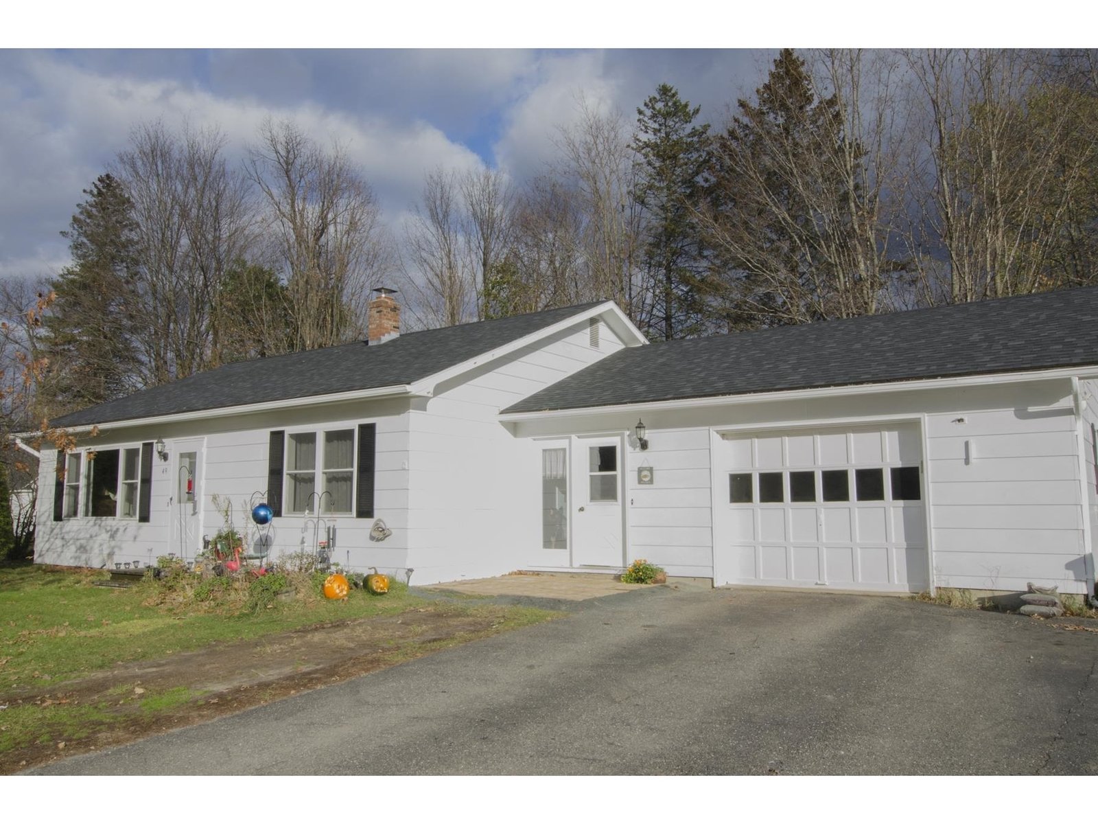 49 Forrest Avenue
