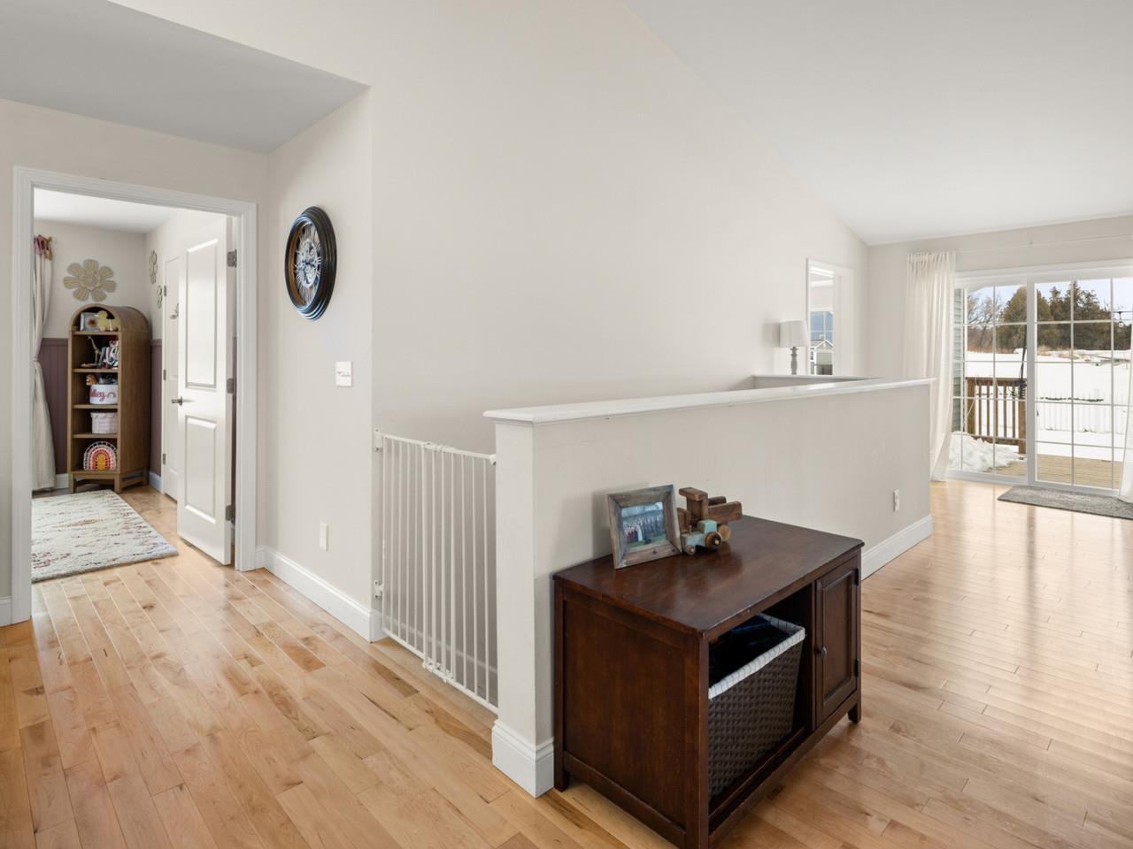 Stairs to basement