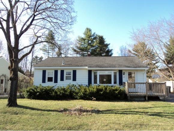 49 McIntosh Avenue