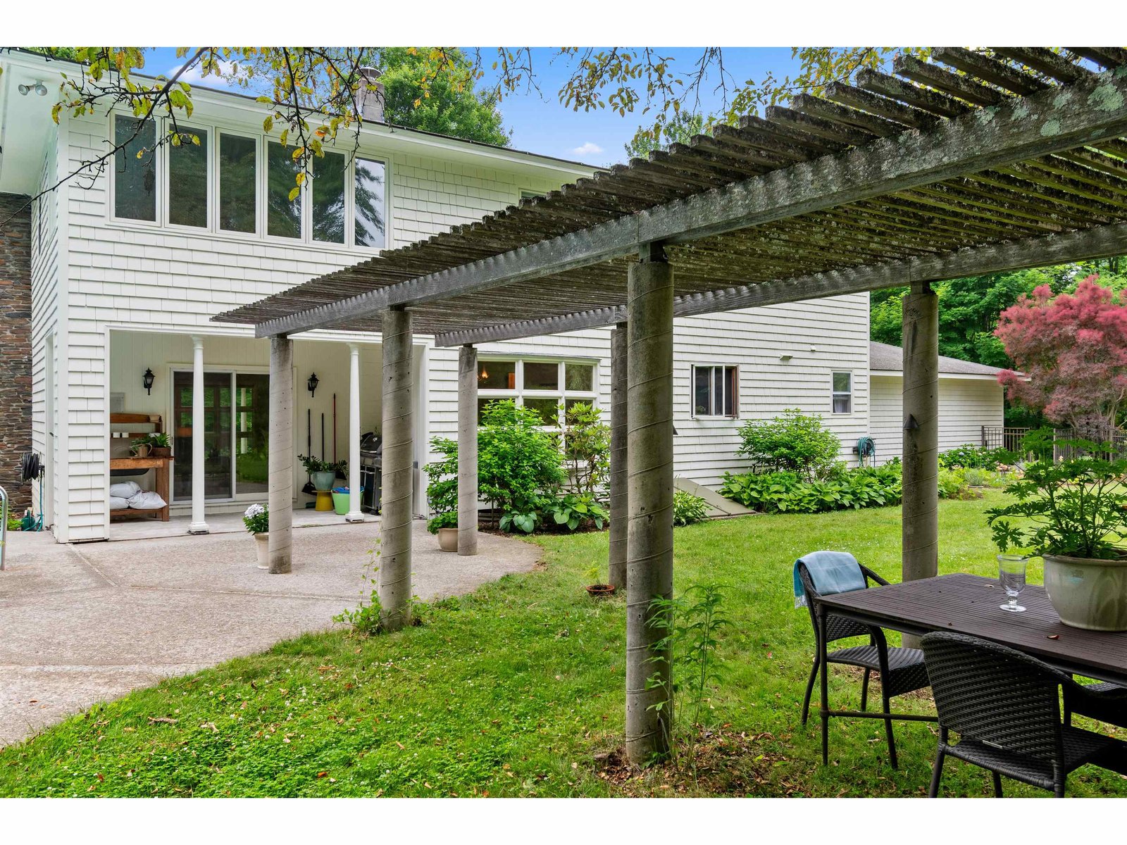 Stunning Pergola