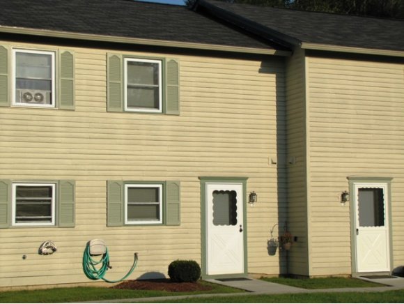49 Village Glen, Unit 49
