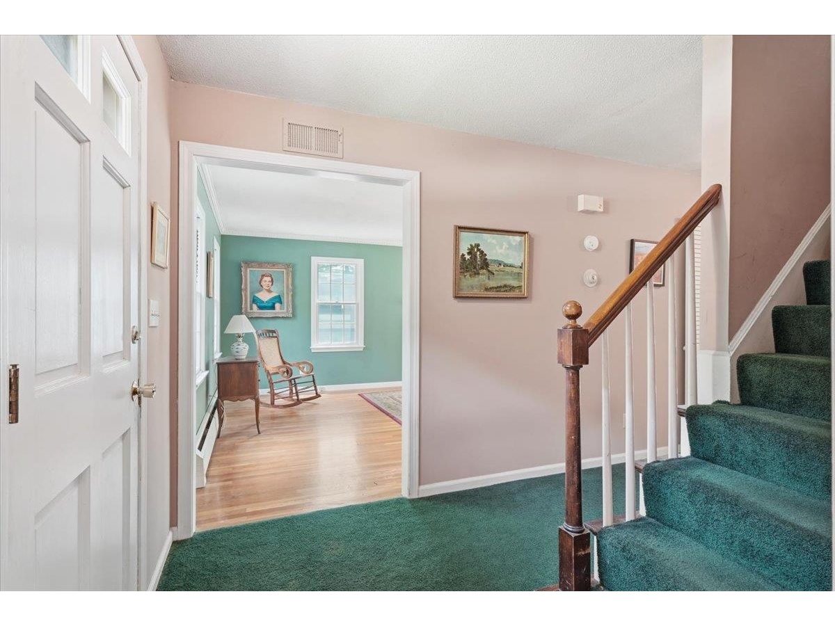 490 Juniper Ridge