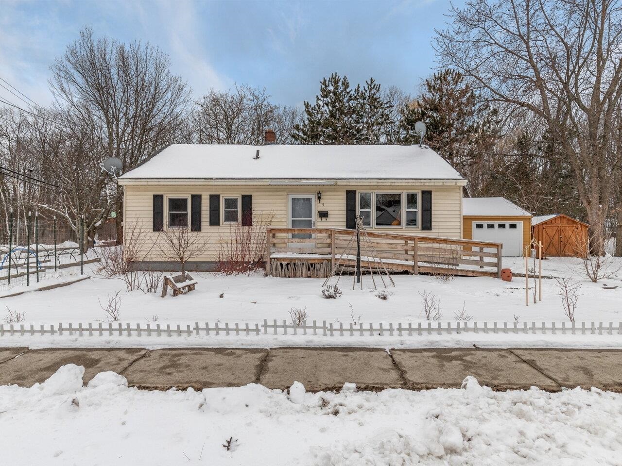 Sold property in Burlington Sold property in Burlington