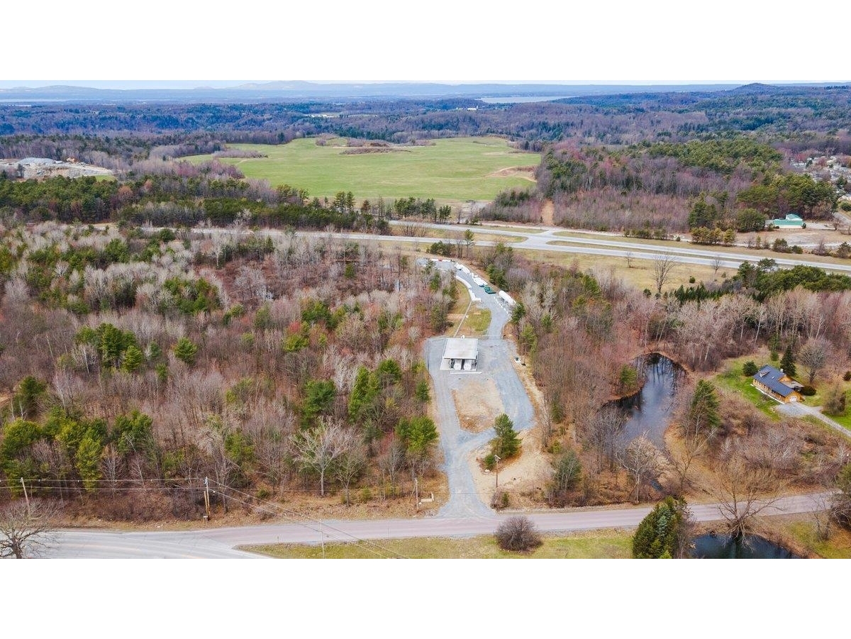 00 Route 7 South, Milton