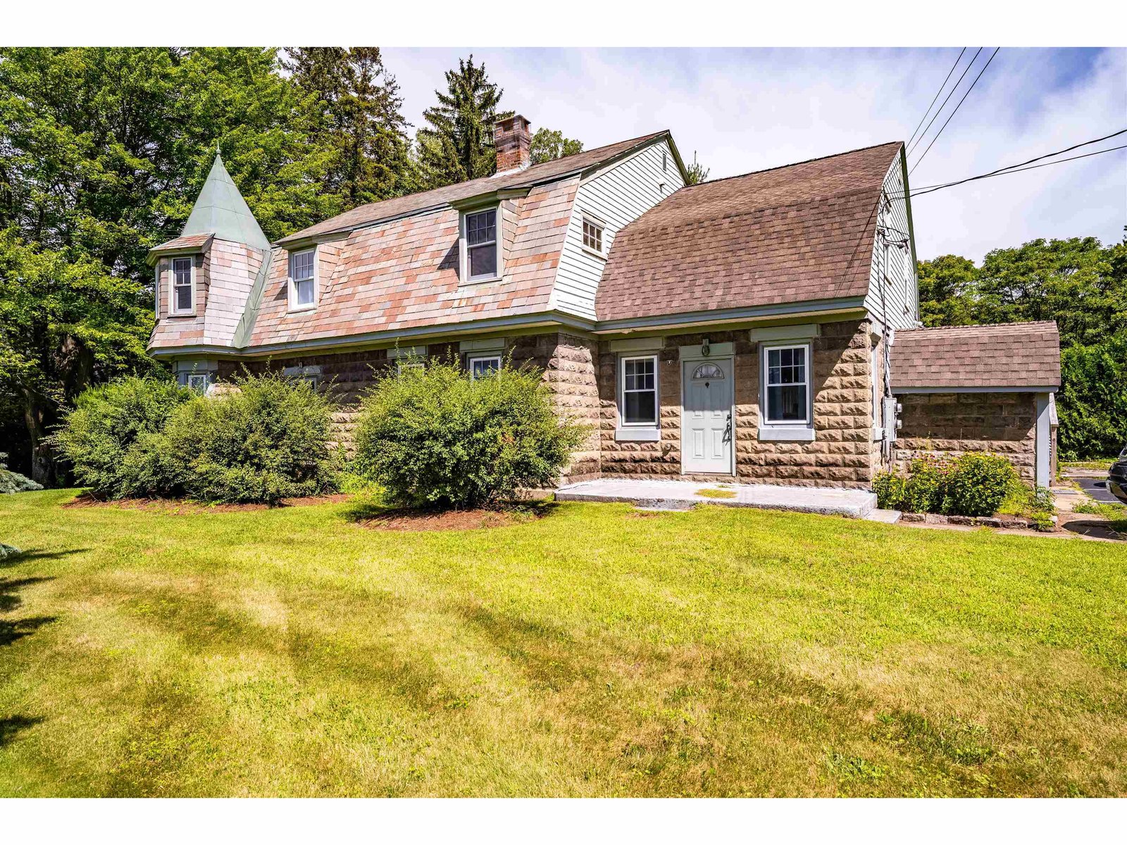 13 Stonehouse Commons, Unit 7 South Burlington, Vermont Sold in 2022