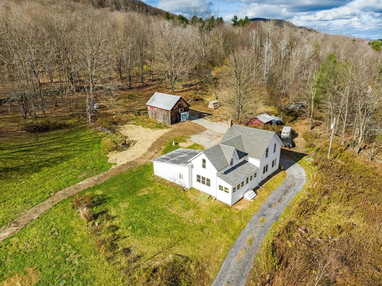 Chloe Feller, REALTOR® with Sarah Harrington Real Estate