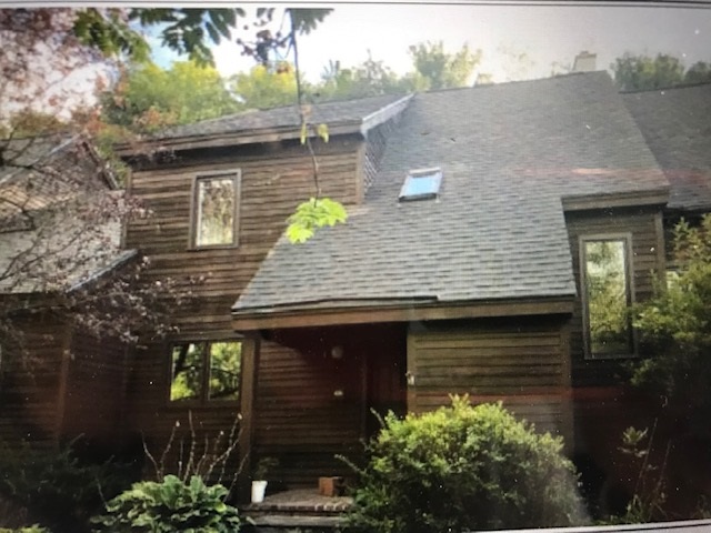494 Acorn Lane