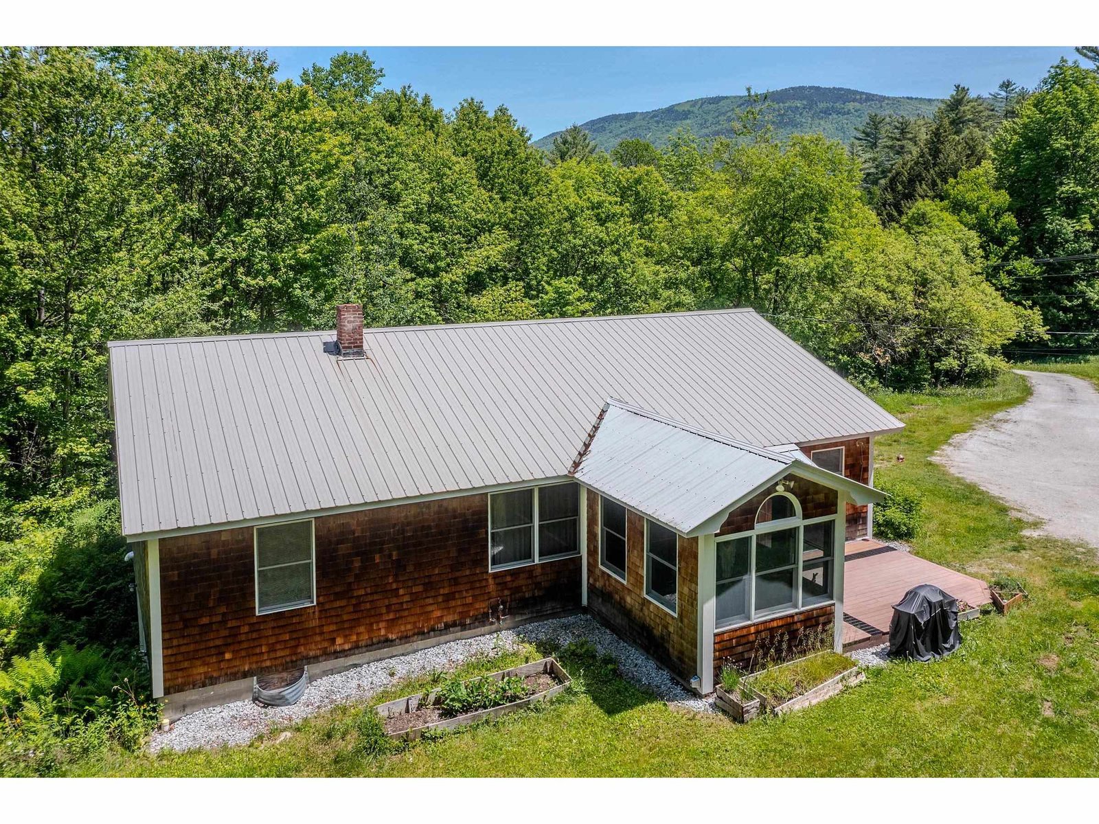 494 West River Road