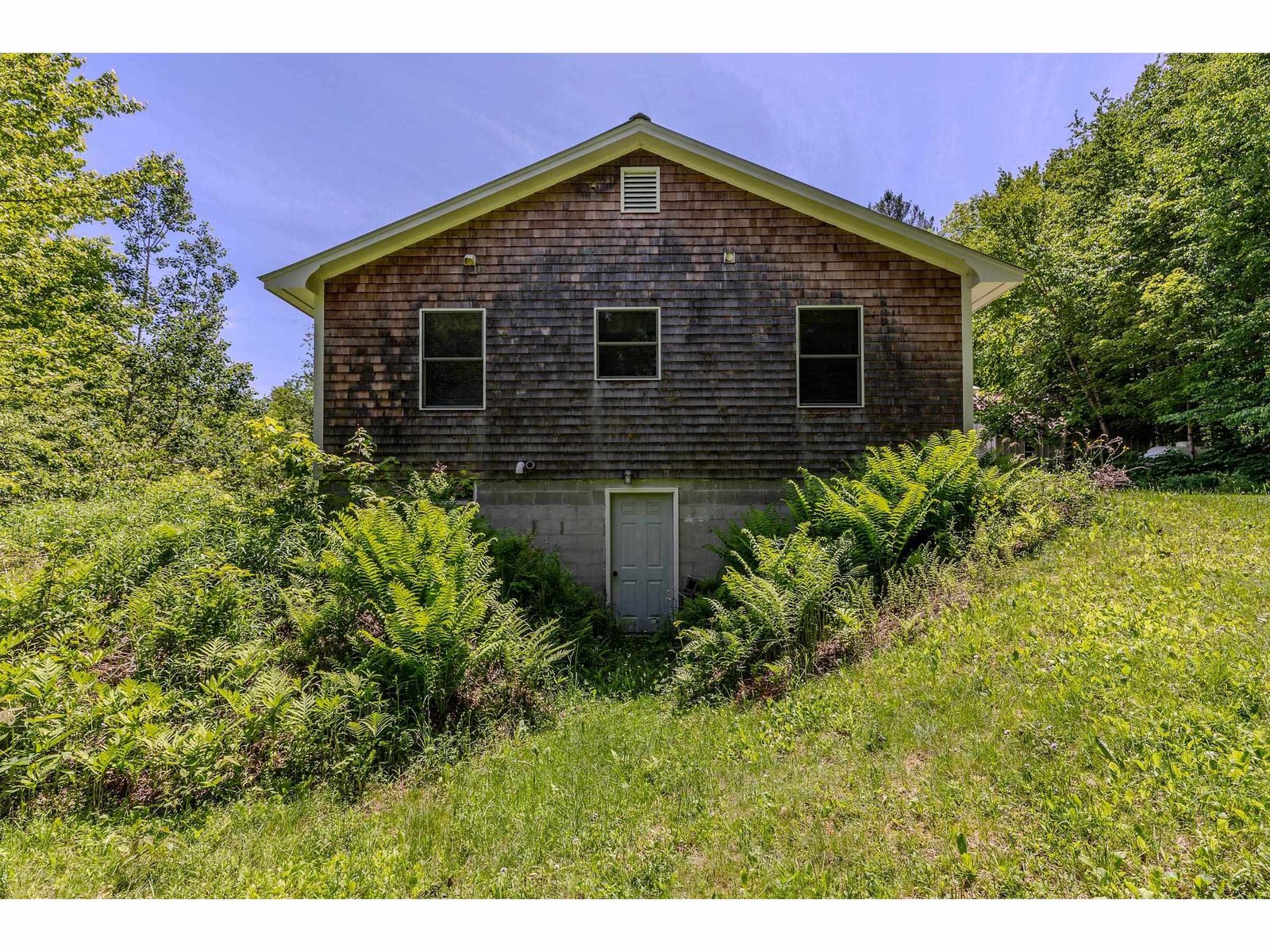 494 West River Road