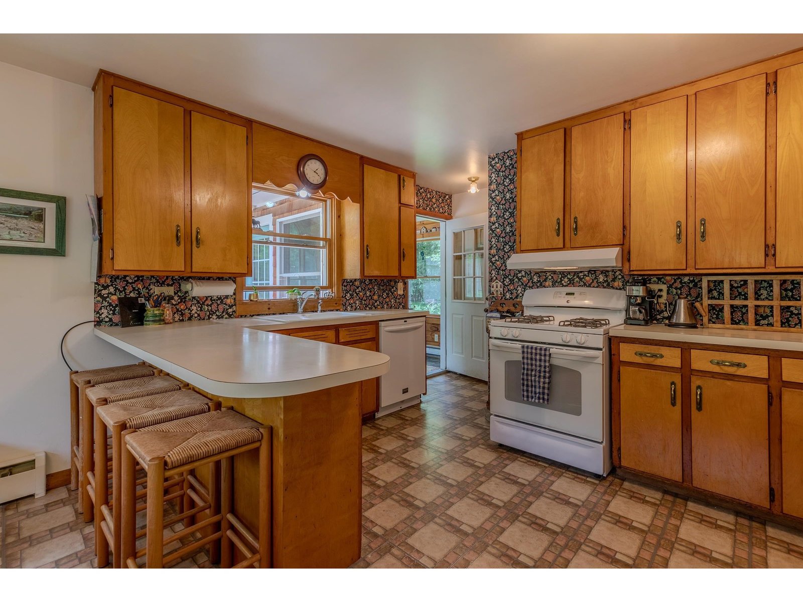 494 West River Road